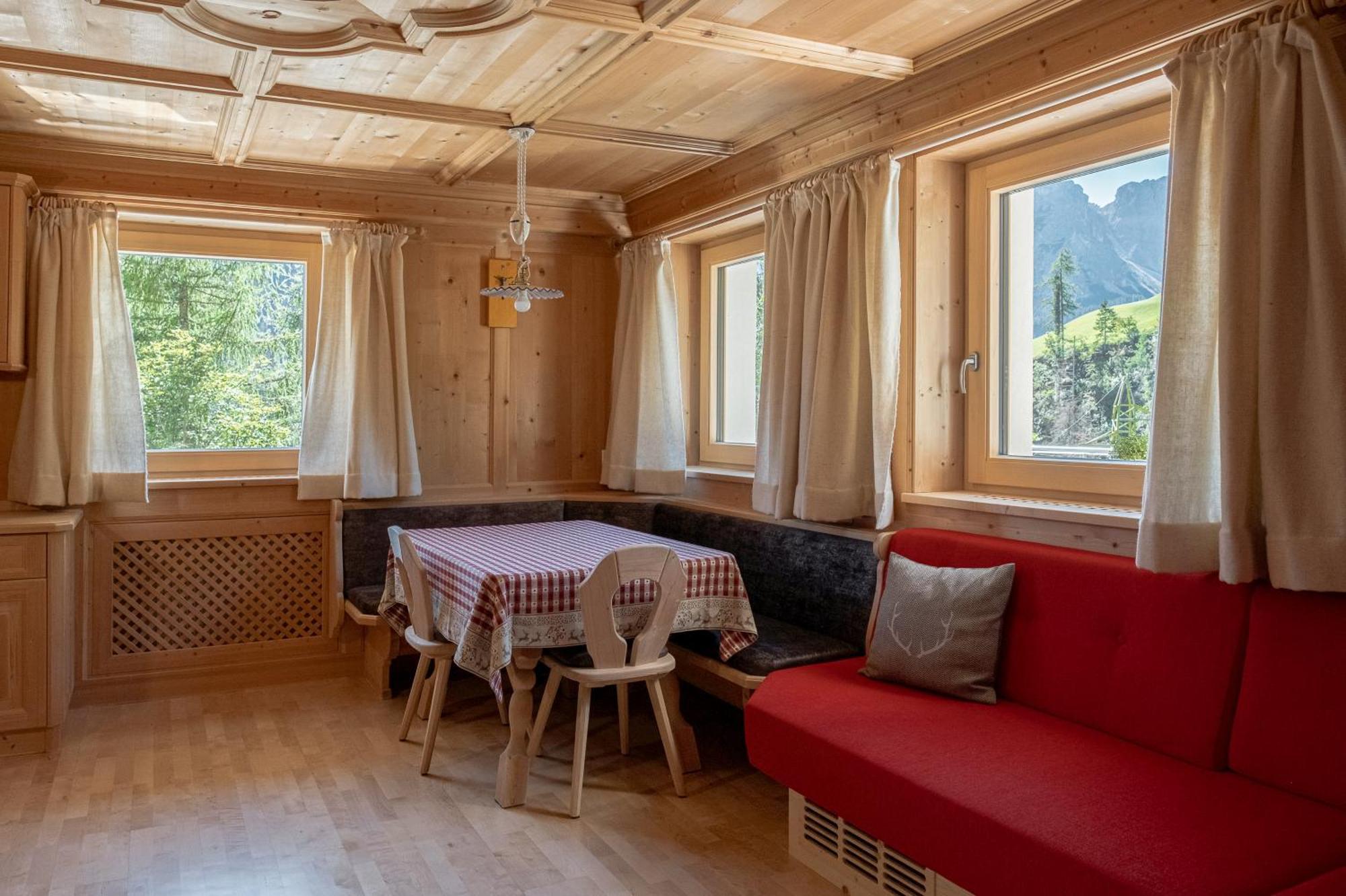 Ciasa Iachin - Dolomites Dream Retreat Apartment San Martino in Badia Exterior photo